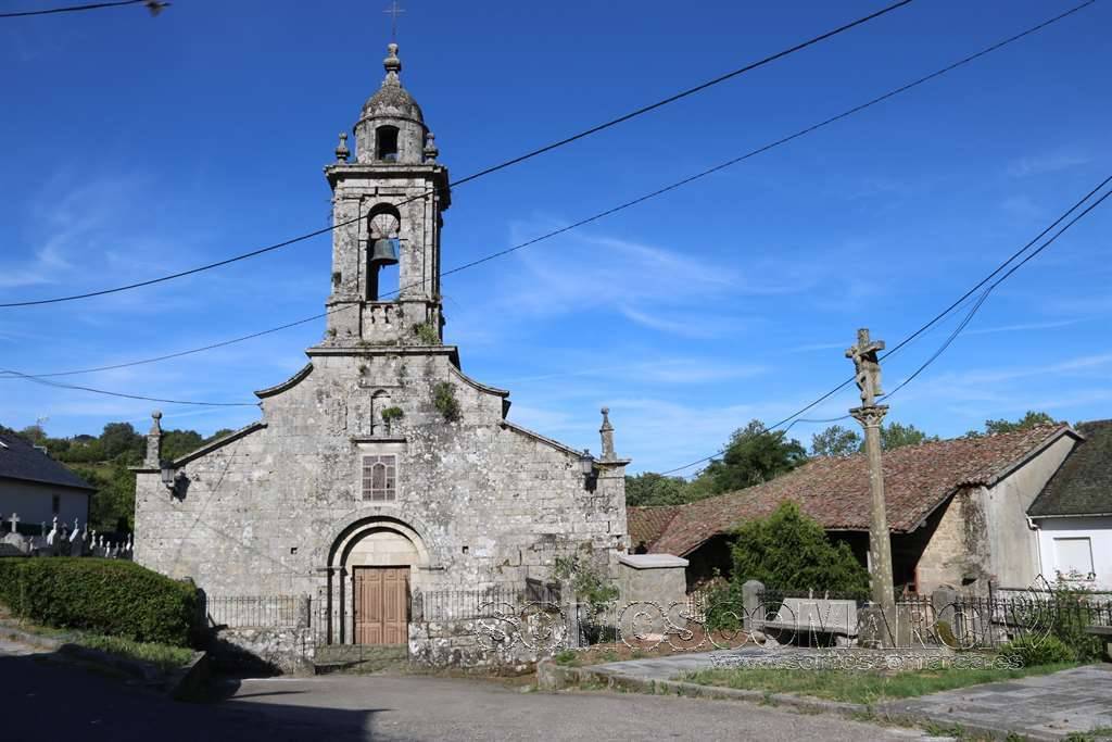 Iglesia y Cruceiro de San Xoán de Río. Sonia R. Losada