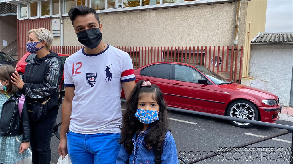 Carlos, padre de Sara, en el regreso al cole