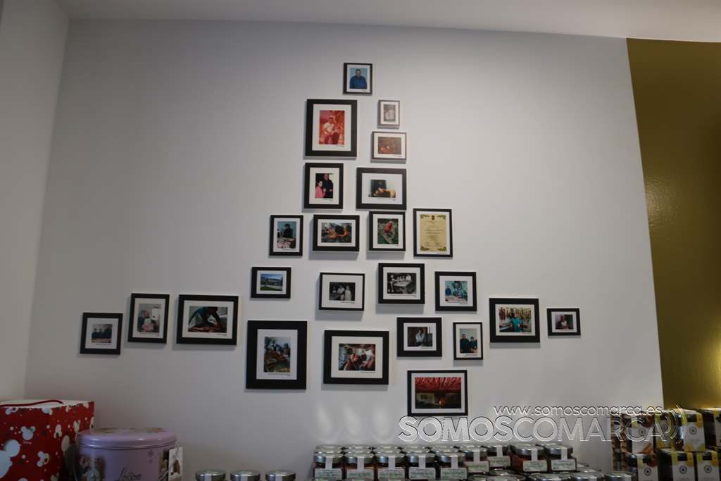 El Rincón de Santi, un nuevo estableci,iento de la empresa García Marcos en la Plaza Mayor de Viana do Bolo (7)