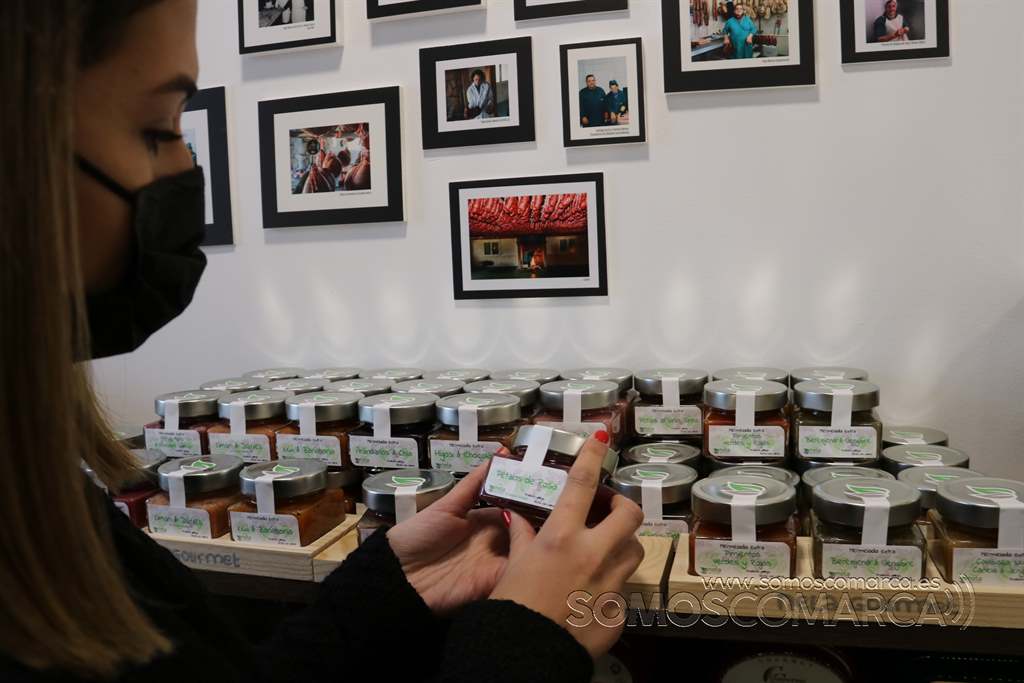 El Rincón de Santi, un nuevo estableci,iento de la empresa García Marcos en la Plaza Mayor de Viana do Bolo (12)