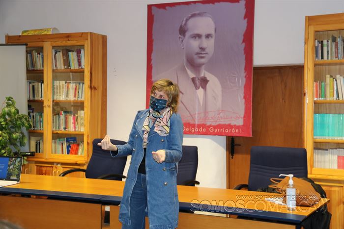 Nava Castro, reunión turismo Casa Grande de Viloira