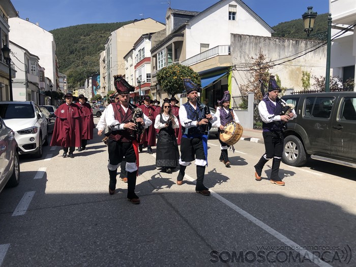 Desfile de la cofradia del vino de Quiroga el 9 de abril de 2022 2