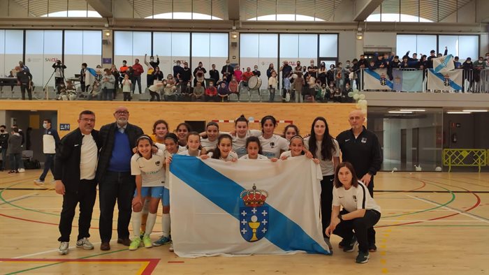 Anxela con la Selección Gallega de Fútbol Sala (2)