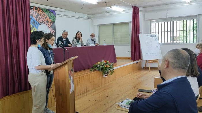 Exposición de Florencio Delgado Gurriarán no IES Cosme López da Rúa (7)