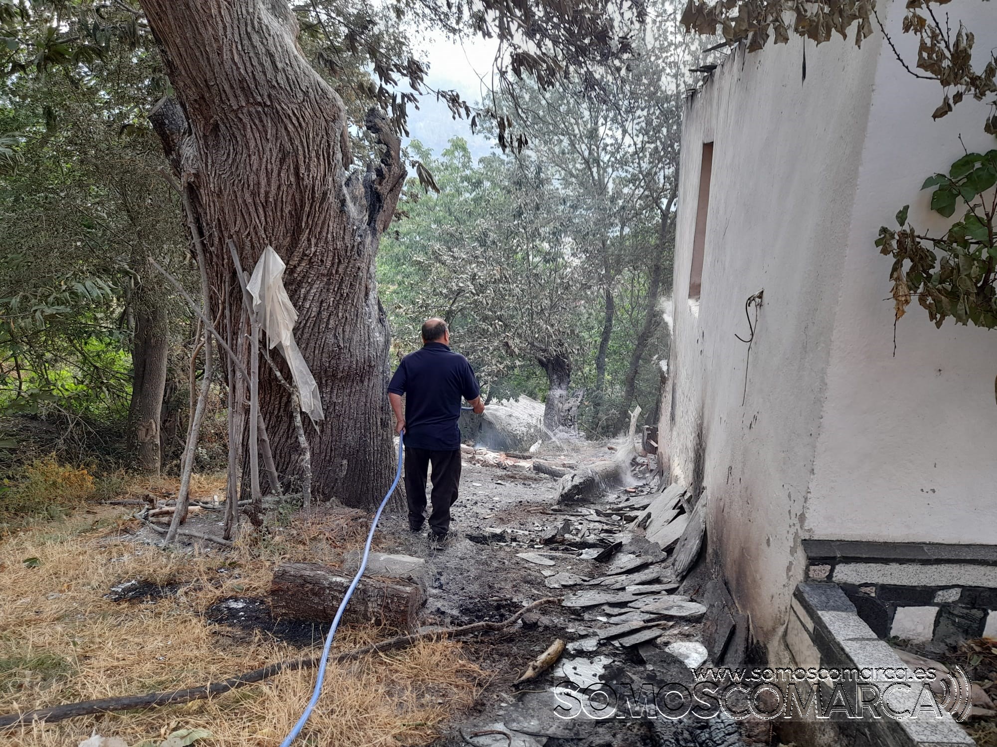 somoscomarca_fuego_robledoCarballeda_bascois_casasquemadas_2022-07-19 (19)