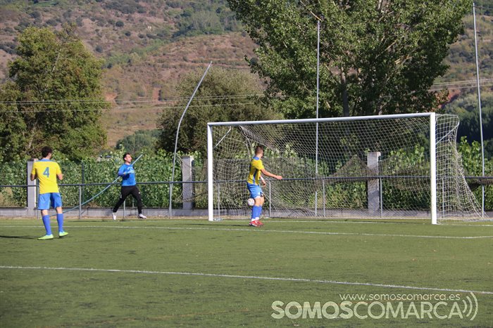 El CD Rúa juega el primer partido de pretemporada 2022 (8)