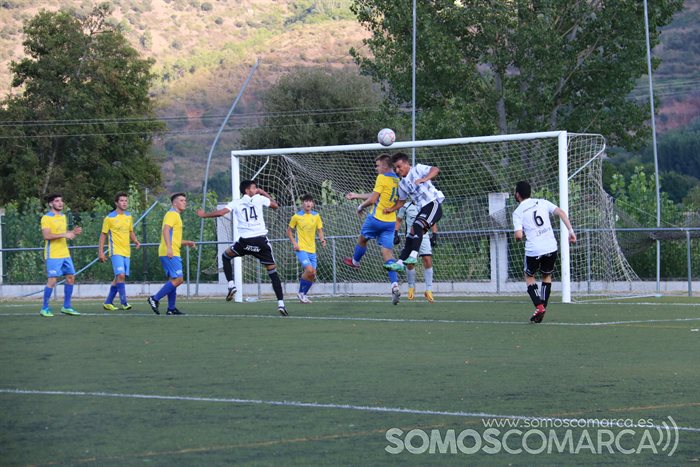 El CD Rúa juega el primer partido de pretemporada 2022 (17)