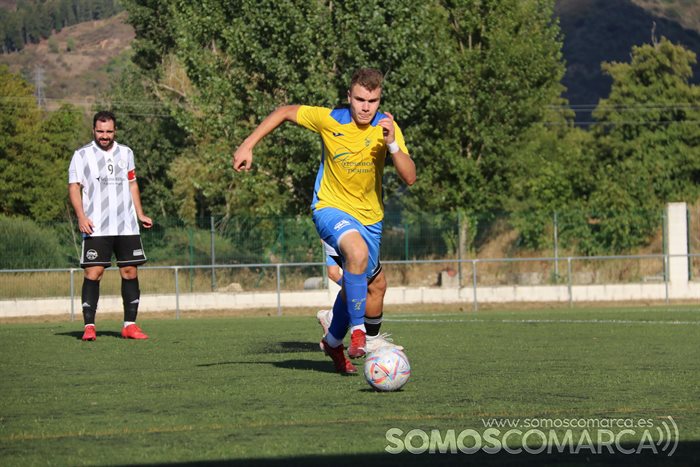 El CD Rúa juega el primer partido de pretemporada 2022 (20)