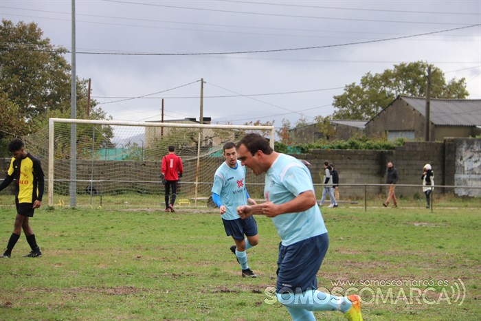 CD Trives frente a CD Espadana en O Agro (25)
