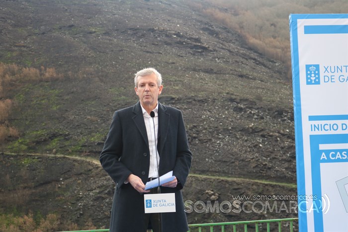 somoscomarca_candeda_visita_alfonsorueda_incendio_ayudas_casas_2022 (14)