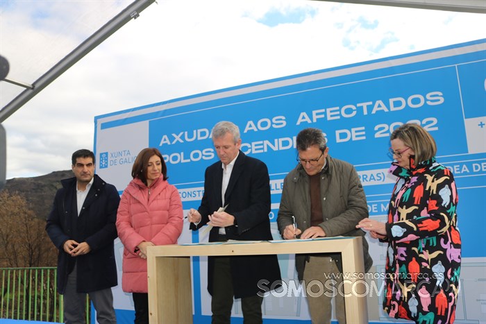 somoscomarca_candeda_visita_alfonsorueda_incendio_ayudas_casas_2022 (23)