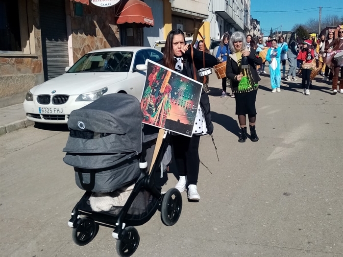 somoscomarca_viana_entroido_boteira_laura_2023 (1)