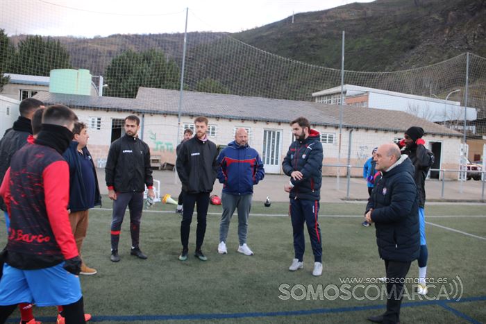 somoscomarca_obarco_futbol_cdbarco_presentacion_entrenadores_joseantoniorodriguez_candido_2023 (5)