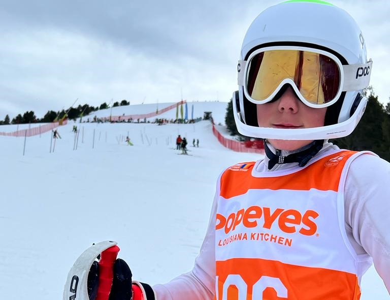 somoscomarca_guillerteran_hermanos_esqui_2023-04-06 (3)