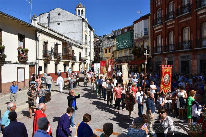 somoscomarca_obarco_estandartes_procesion_cristo_2023 (42)