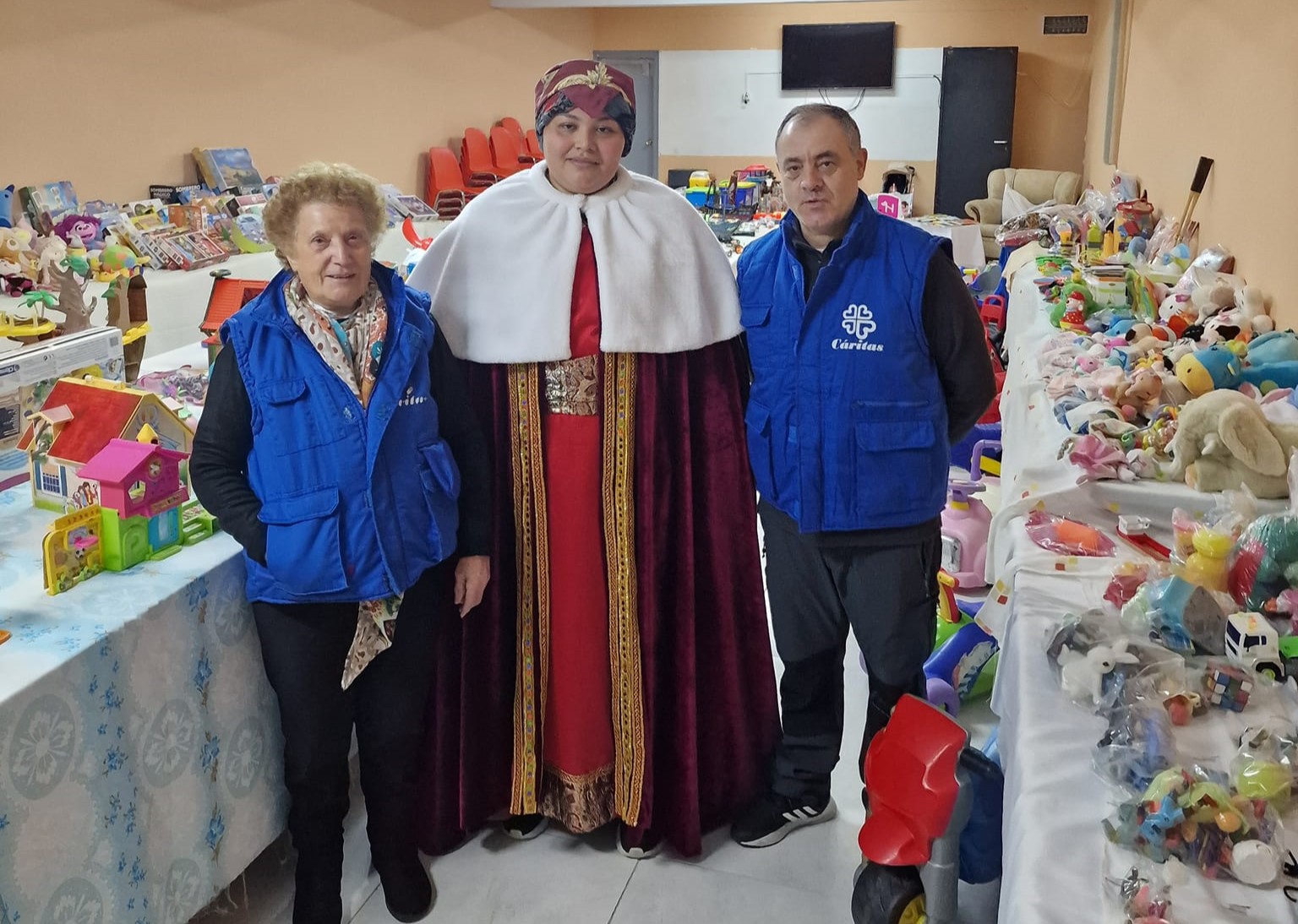 somoscomarca_Caritas_parroquia_regalos_navidad_2023-001-04