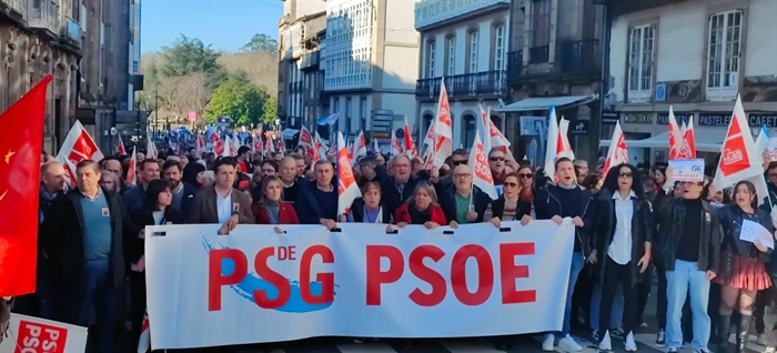 somoscomarca_240202_santiago_manifestacion_psoe_tino_gudiña_raquelmaria (4)