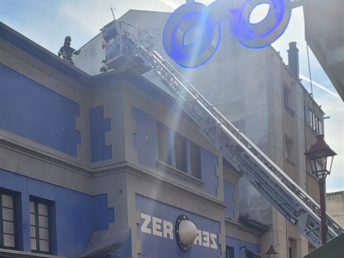 somoscomarca_240213_obarco_rescate_perro_avenidaestacion_bomberos (3)