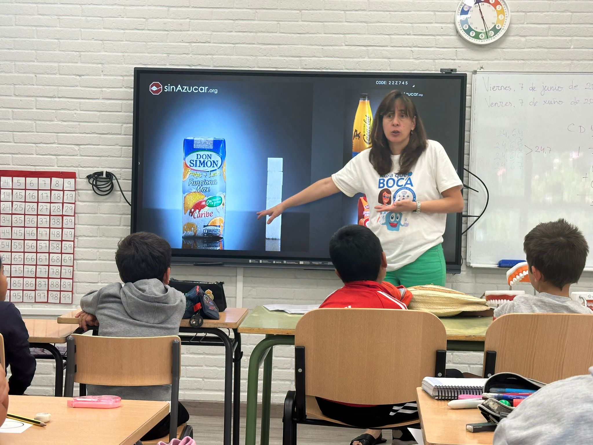P_somoscomarca_240612_yolandafernandez_hixienista_bucodental