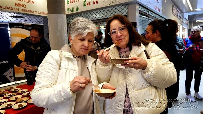 somoscomarca20250422_obarco_plazadeabstos_degustacion_porcocelta (7)