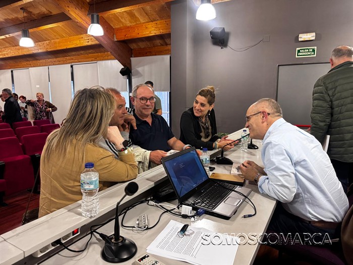 somoscomarca_20250506_obarco_multiusos_presnetacion_historiasdodeporte_julioperezveiga191