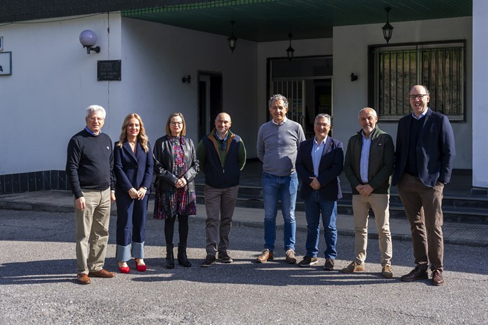 somoscomarca_20250508_carballeda_visita_menor_pizarra215