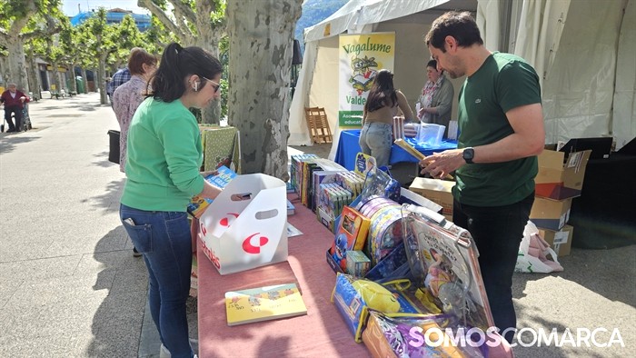 somoscomarca_20250517_obarco_malecon_feriadellibro (2)