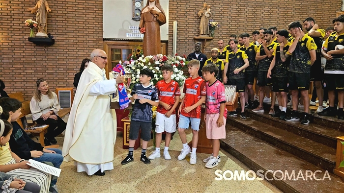 somoscomarca_20250518_obarco_iglesiasantarita_cdbarco_ofrendacopa (3)