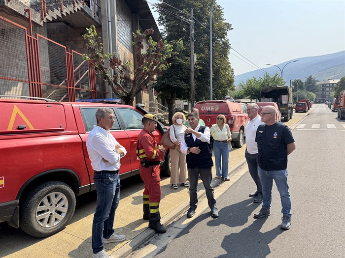somoscomarca_20250821_OBARCO_incendio_fervenza_sanvicente_visita_delegado1210