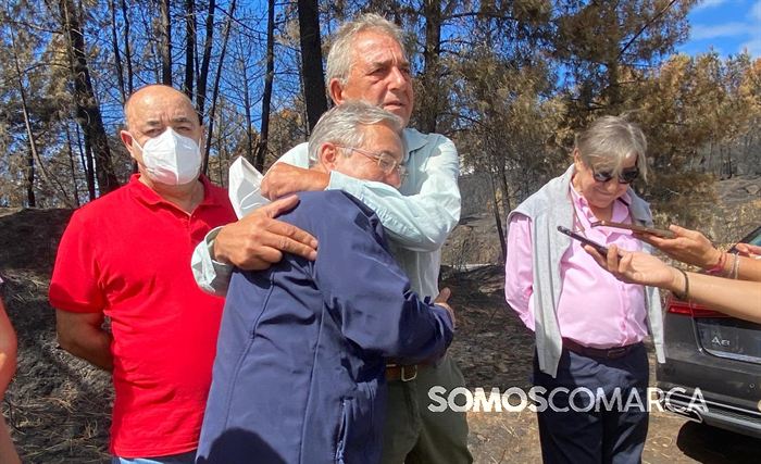 somoscomarca_petin_vertedero_vicentesolarat_luismenor_abrazo3