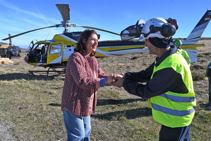 somoscomarca_20251001_carballeda_xunta_comida_fauna_helicoptero1649