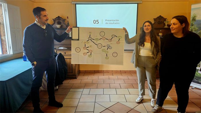 somoscomarca_20251106_obarco_pazodocastro_distinciones_xeodestinotrevinca-manzaneda (3)