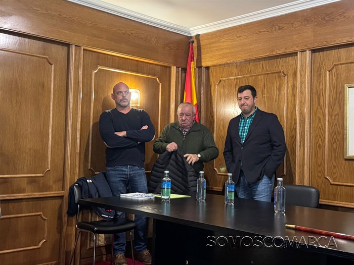 somoscomarca_20251122_manzaneda_mocion_amable_pedroyañez2078