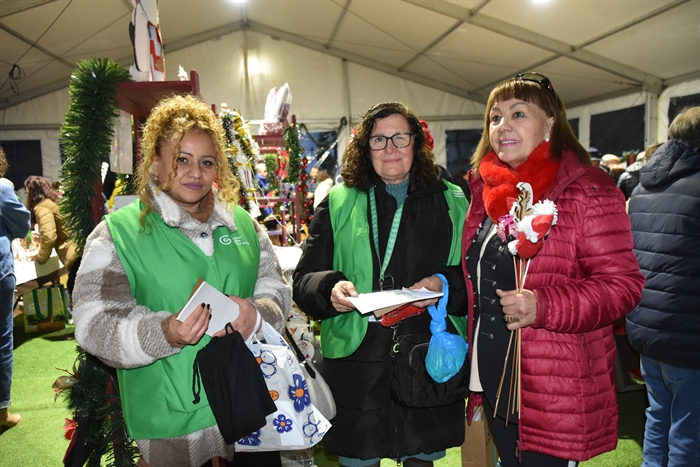 somoscomarca_20251130_rubia_mercadonavidad_chocolatada_regalos_sorteocestas (4)