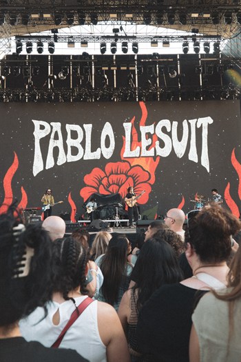 somoscomarca_20251204_arua_pablolesuit2199