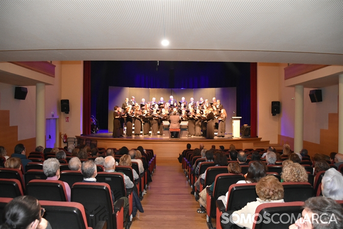 somoscomarca_20251220_obarco_teatrolauroolmo_orfeonvaldeorres_conciertonavidad (2)
