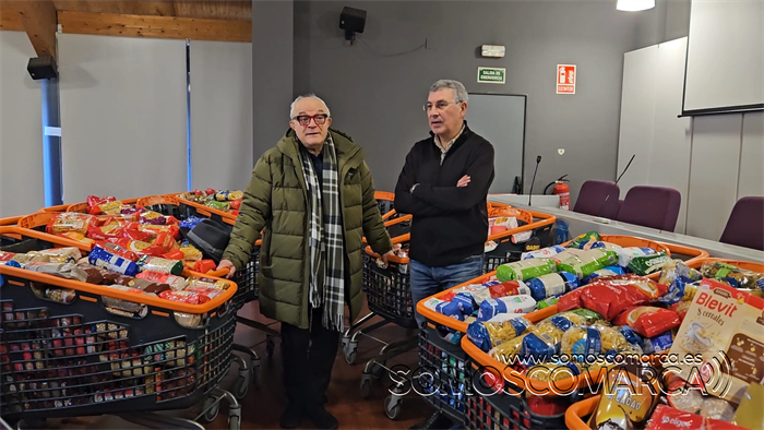 somoscomarca_20260114_obarco_entregaalimentos_caritas_jesusalvarez_aurentinoalonso (1)