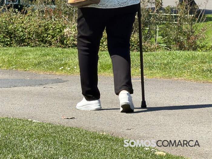 somoscomarca_calzadocomodo_muletas_gentemayor291