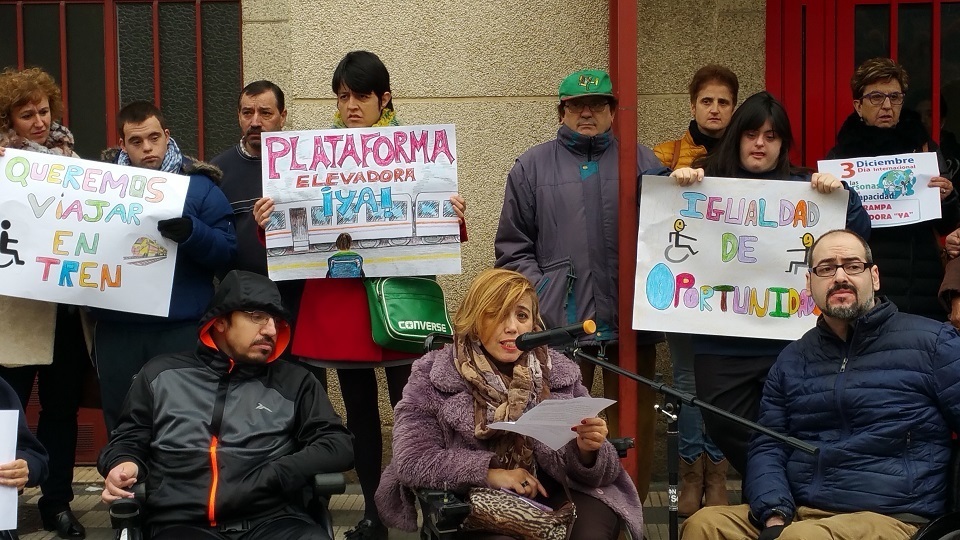 somoscomarca_obarco_manifestacion_tren_disvalia_begonadacal-2