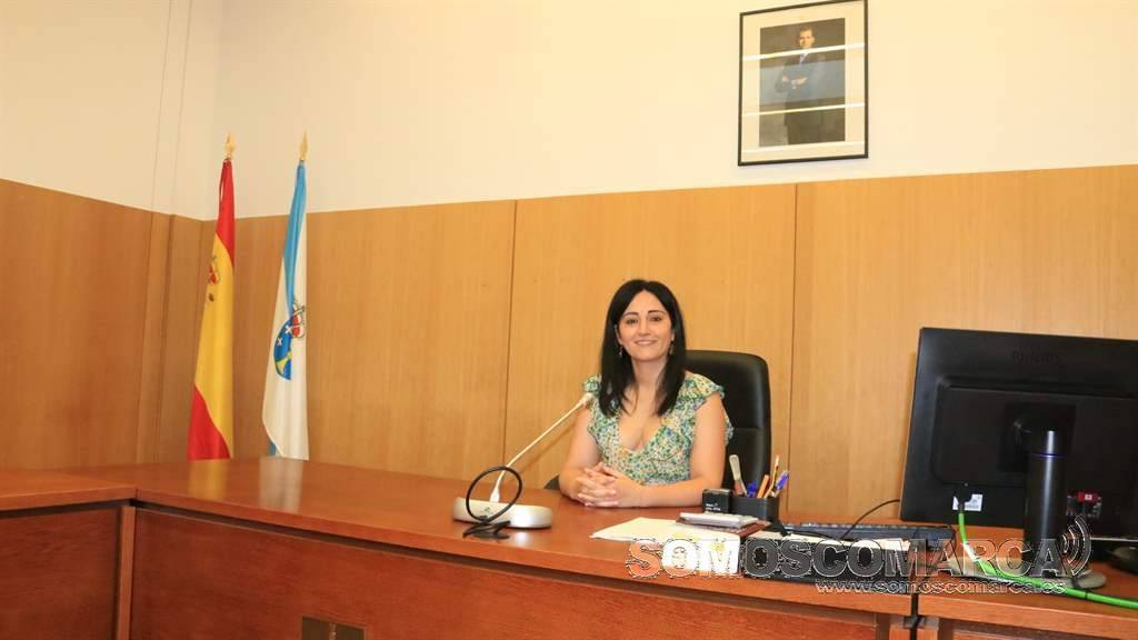 La jueza Nuria Valladares en la sala de plenos del juzgado de O Barco