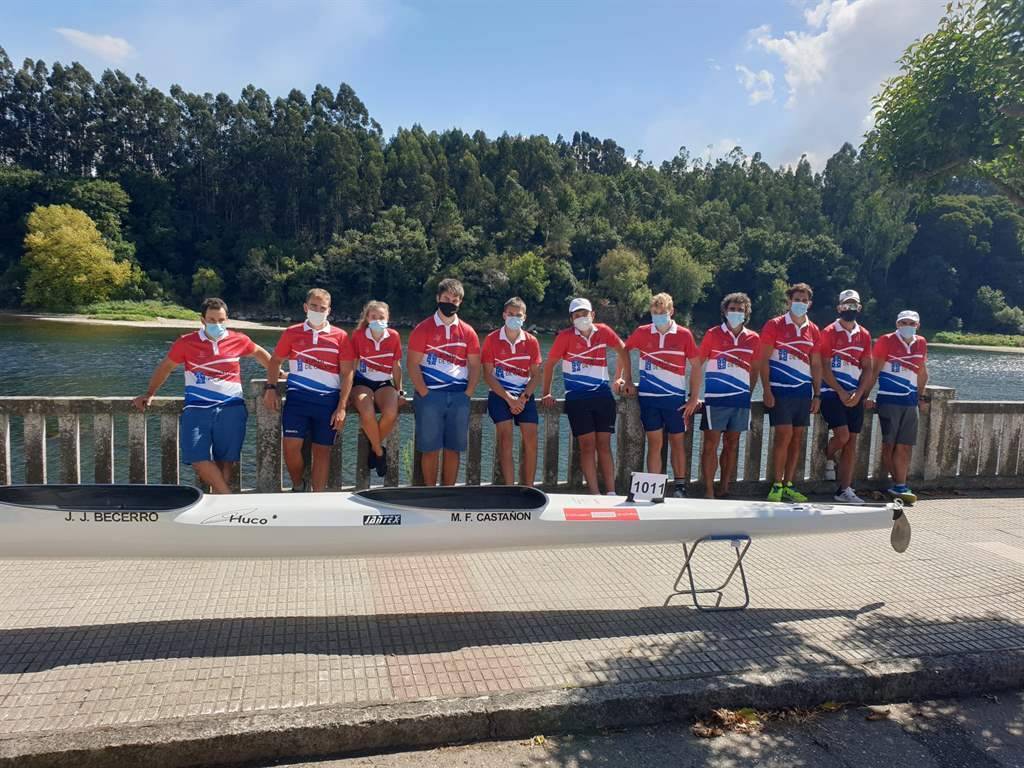 Participantes del Fluvial Barco que asistieron al Descenso Miño de Tui 2020